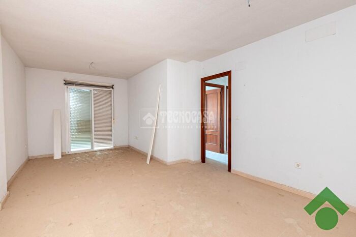 Piso en venta de 3 habitaciones en Santa Fe, Granada