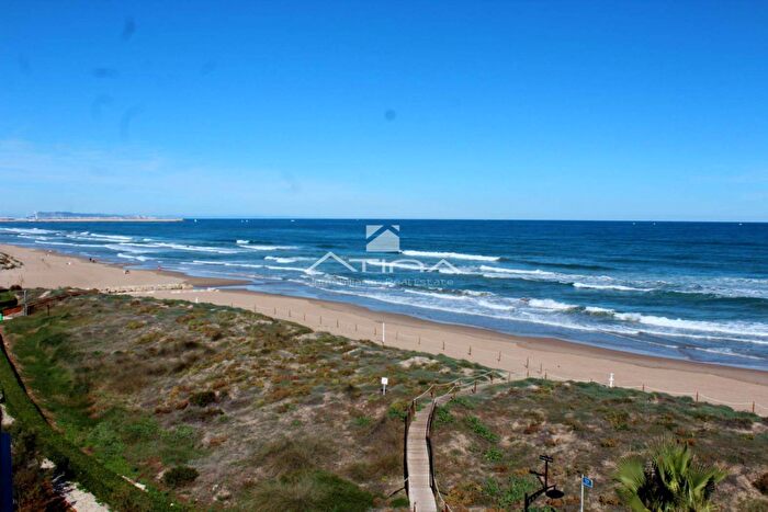 Piso en venta de 3 habitaciones en Comunitat Valenciana, València