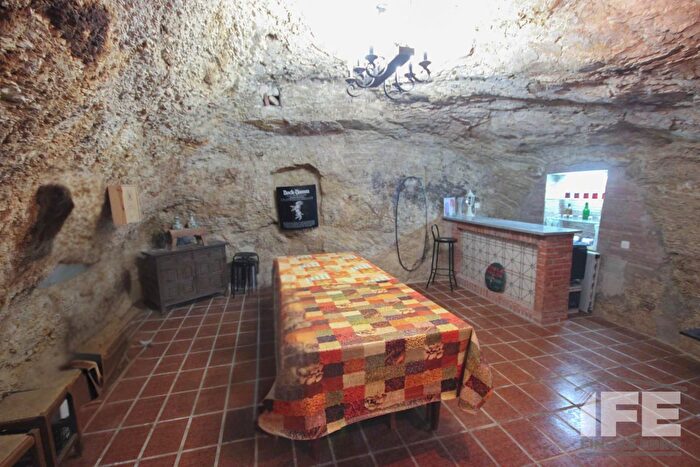 Casa en venta de 4 habitaciones: Cervera del Río Alhama, La Rioja