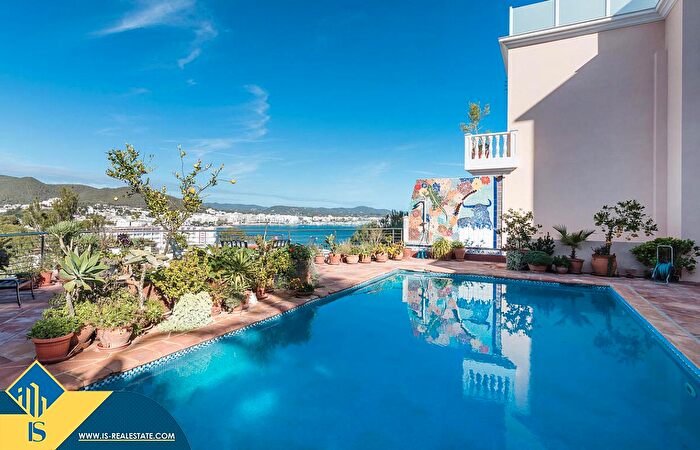 Santa Eulària, Santa Eulària des Riu: Casa en venta de 3 habitaciones