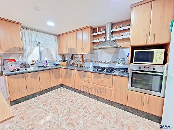 Casa en venta de 3 habitaciones, Urbanitzacions i Pedanies Sud, Alzira
