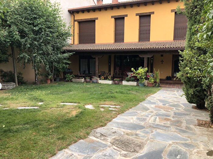 Castilla y León, Segovia: Casa en venta de 5 habitaciones