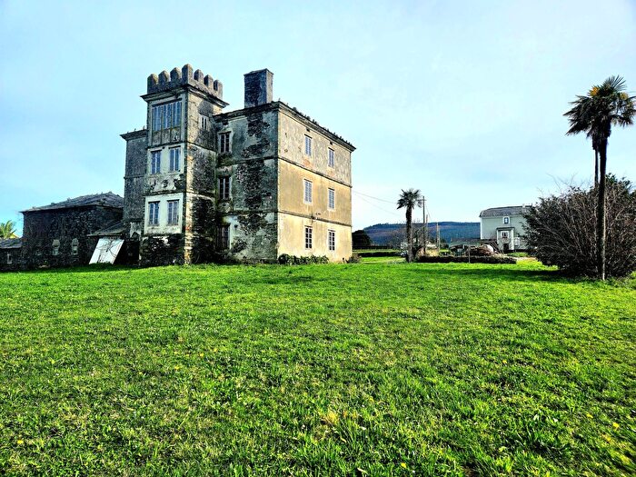 Casa en venta de 10 habitaciones, Coaña, Asturias