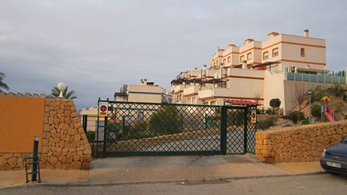 Casa de 3 habitaciones en venta en Comunitat Valenciana, Alicante
