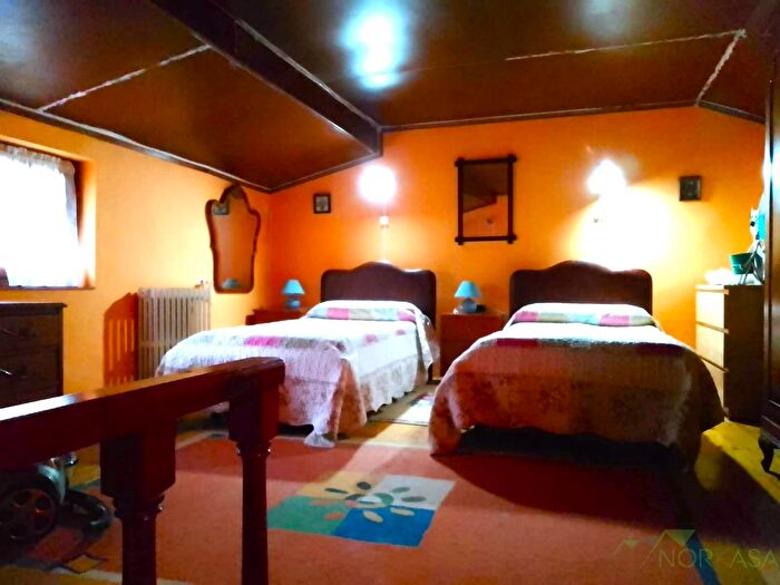 Casa en venta de 2 habitaciones: Quirós, Asturias