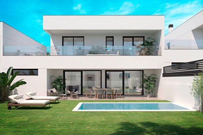Casa en venta de 4 habitaciones, Comunitat Valenciana, Alicante