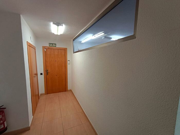 Piso de 4 habitaciones en venta en Meliana, Valencia