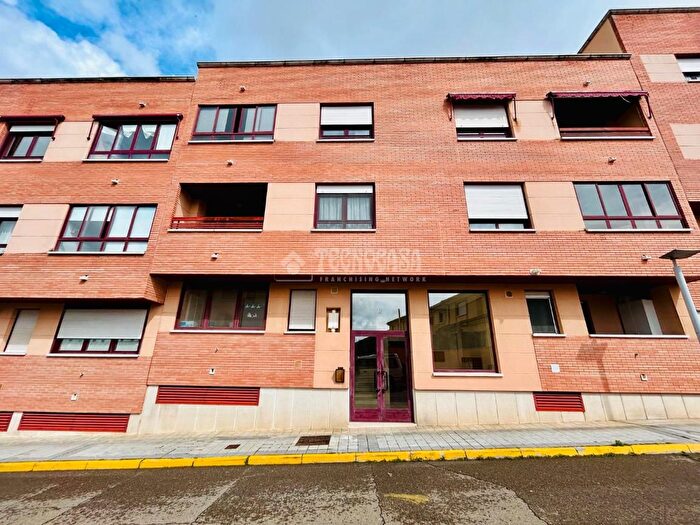 Piso en venta de 2 habitaciones, Cistérniga, Valladolid