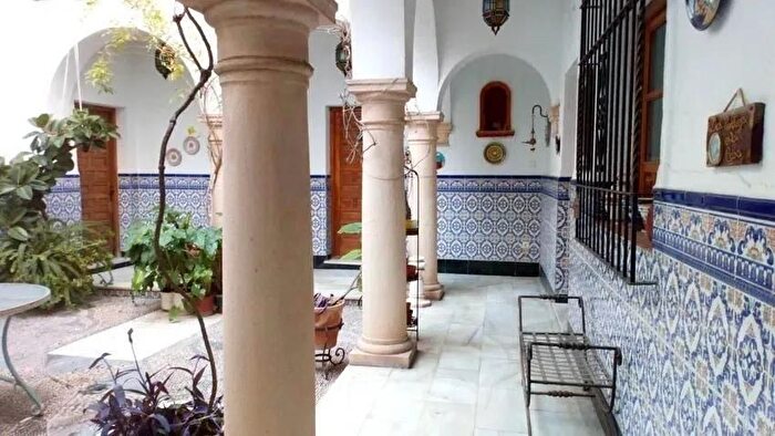 Casa de 10 habitaciones en venta en Centro, Casco Histórico Ribera San Basilio