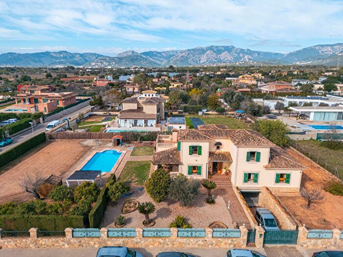 Casa en venta de 4 habitaciones: Es Garrovers, Marratxí