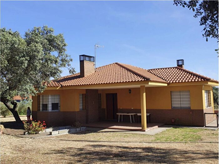 Casa de 5 habitaciones en venta en Extremadura, Badajoz