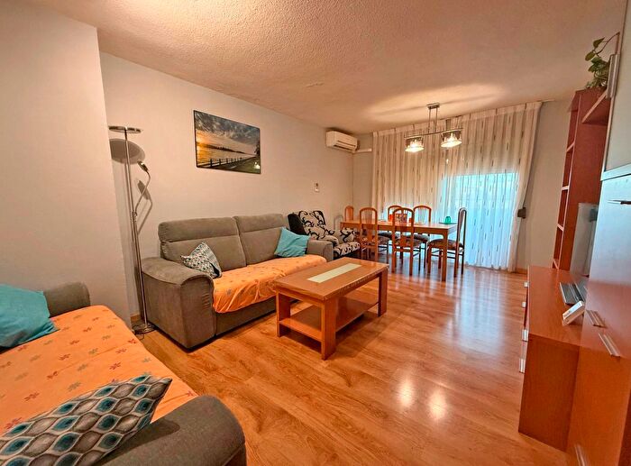 Piso en venta de 4 habitaciones, Usera, Orcasitas