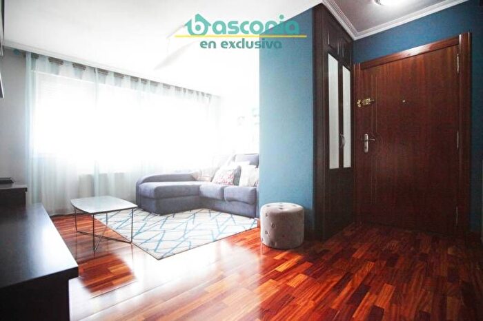 Piso en venta de 3 habitaciones en Etxebarri, Bizkaia