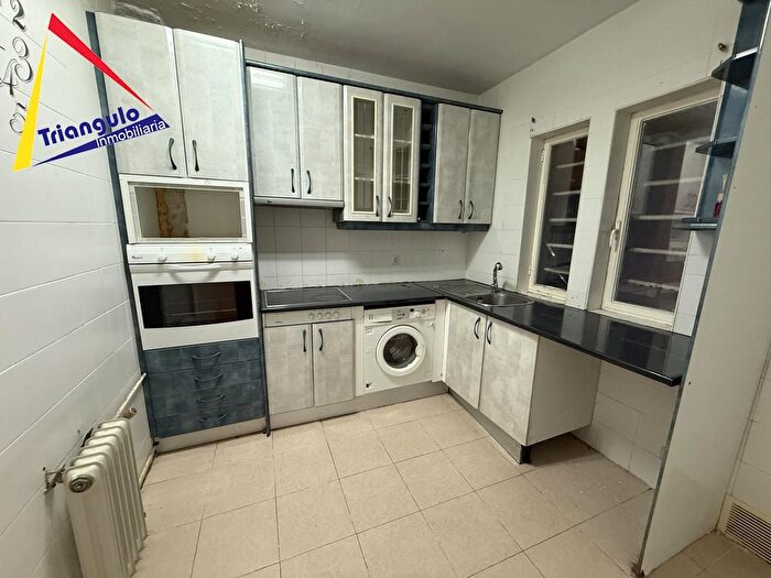 Casas en venta y pisos alquiler - 2