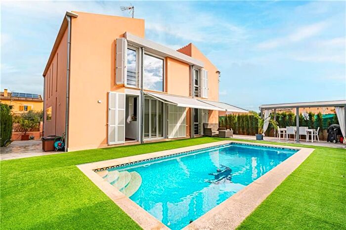 Nord, Establiments: Casa en venta de 5 habitaciones