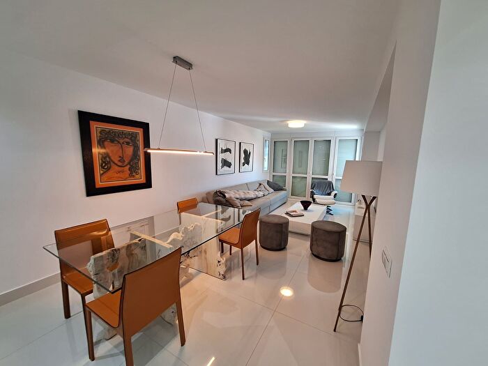 Piso en venta de 3 habitaciones: Centro, Ensanche Centro Puerto