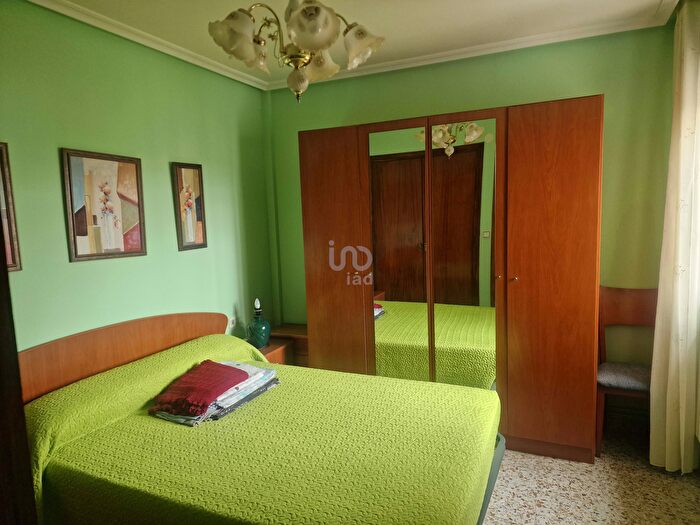 Mansilla de las Mulas, León: Piso en venta de 3 habitaciones