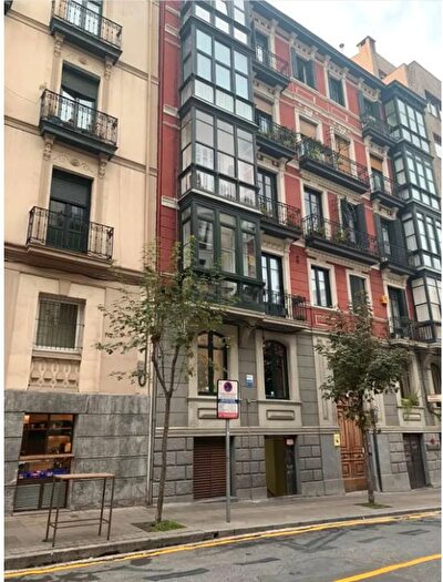 Piso en venta de 7 habitaciones: Abando Albia, Albia