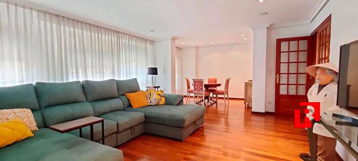 Piso en venta de 2 habitaciones en Comunitat Valenciana, València