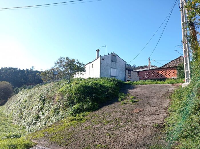 Casa en venta de 4 habitaciones: Cervo, Lugo
