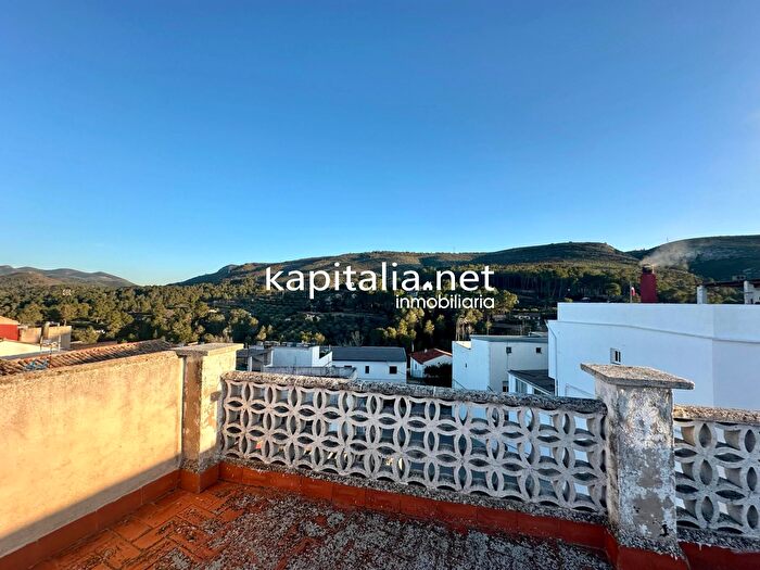 Casa en venta de 7 habitaciones en Agullent, Valencia