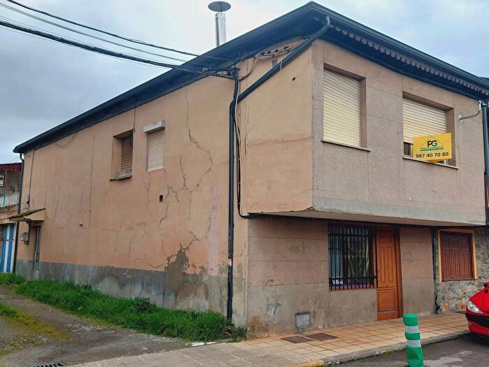 Casa en venta de 3 habitaciones, Castilla y León, León