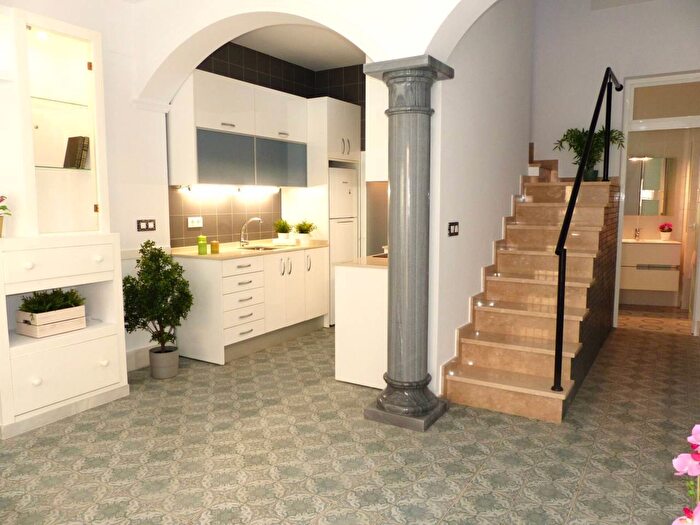 Casas en venta y pisos alquiler - 2