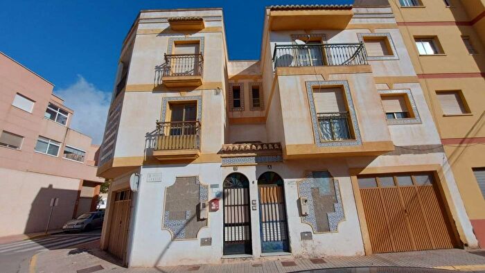 Piso en venta de 4 habitaciones, Andalucía, Almería