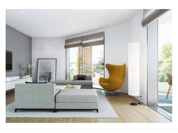 Piso en venta de 3 habitaciones en Cataluña, Barcelona