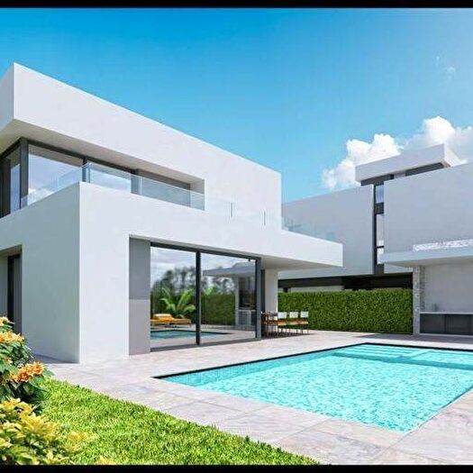 Casa en venta de 4 habitaciones en Comunitat Valenciana, Alicante
