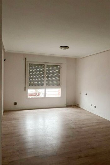 Puente de Vallecas, Palomeras Bajas: Piso en venta de 2 habitaciones