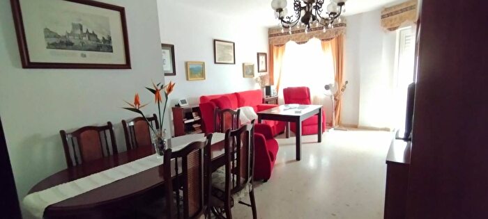 Andalucía, Cádiz: Piso en venta de 4 habitaciones