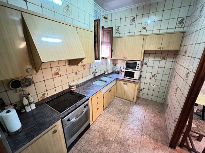 Casas en venta y pisos alquiler - 3