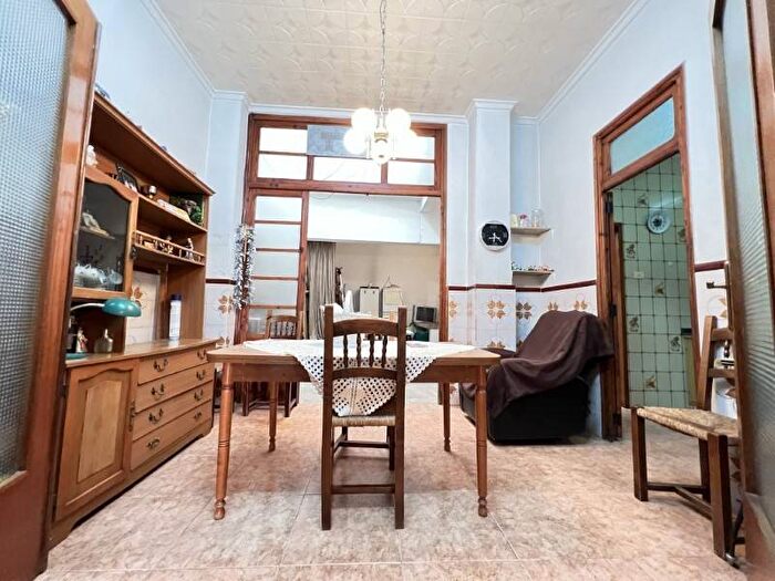 Casas en venta y pisos alquiler - 2