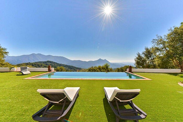 Casa de 4 habitaciones en venta en Andalucía, Málaga