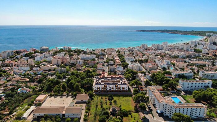 Piso en venta de 4 habitaciones, Cala Millor, Son Servera