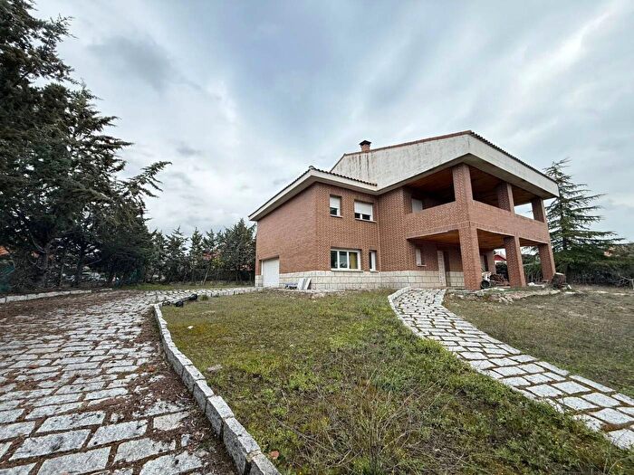 Casa en venta de 5 habitaciones: Comunidad de Madrid, Madrid
