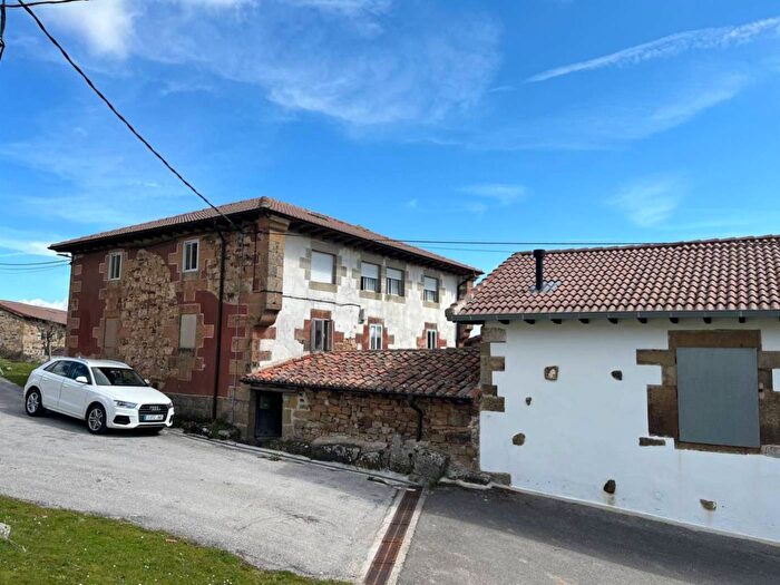 Casa en venta de 3 habitaciones en Cantabria, Cantabria
