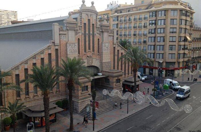 Piso de 4 habitaciones en venta en Comunitat Valenciana, Alicante