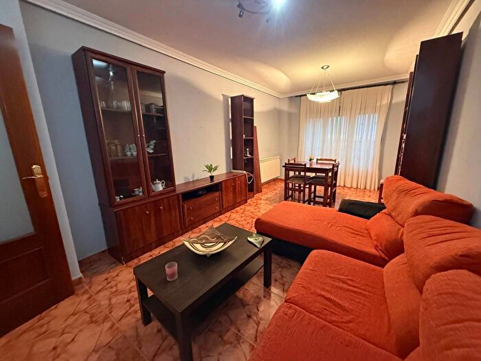 Piso de 3 habitaciones en venta en Castilla y León, Salamanca