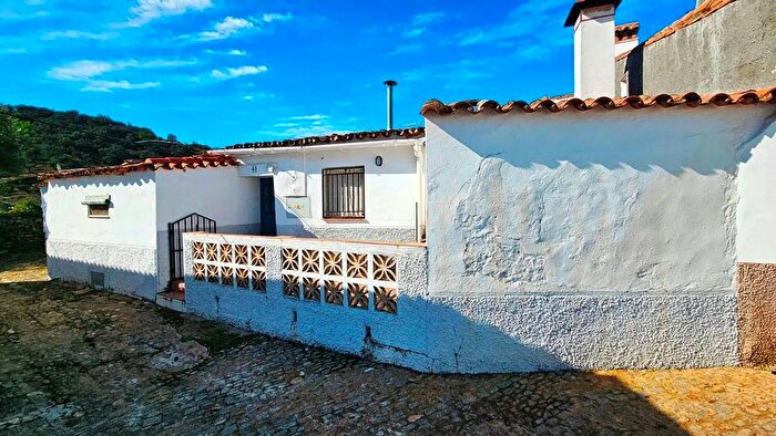 Casa de 4 habitaciones en venta en Andalucía, Huelva