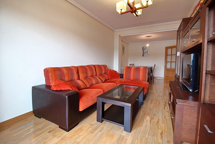 Casas en venta y pisos alquiler - 2