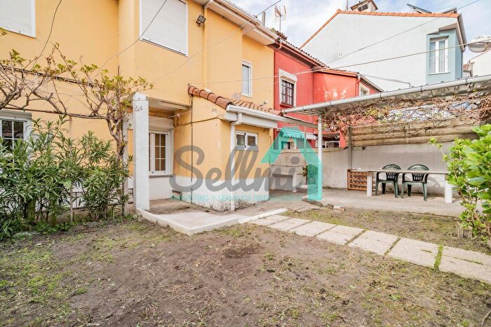 Casa de 6 habitaciones en venta en Soto del Barco, Principado de Asturias