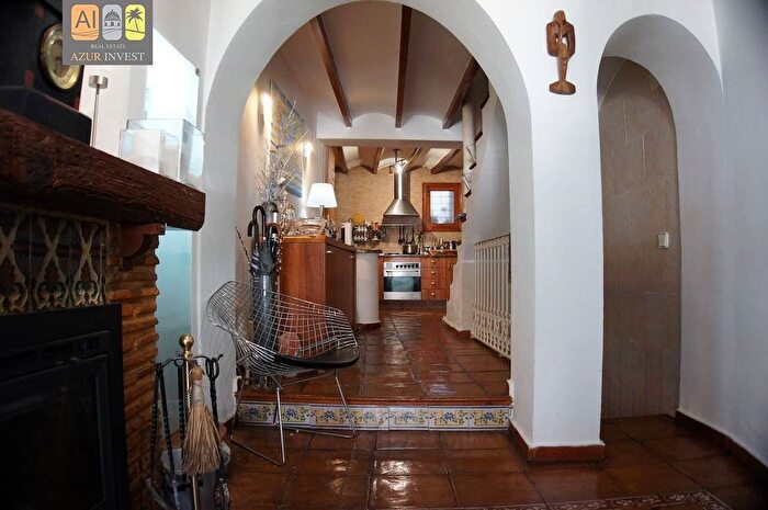 Casas en venta y pisos alquiler - 3