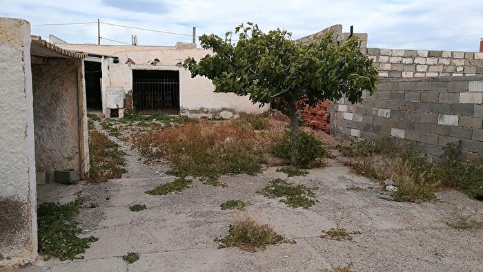 Casa en venta de 6 habitaciones, El Alquián, Almería Capital