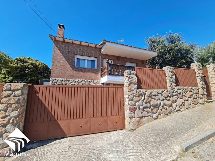 Casa en venta de 3 habitaciones, Castilla La Mancha, Guadalajara