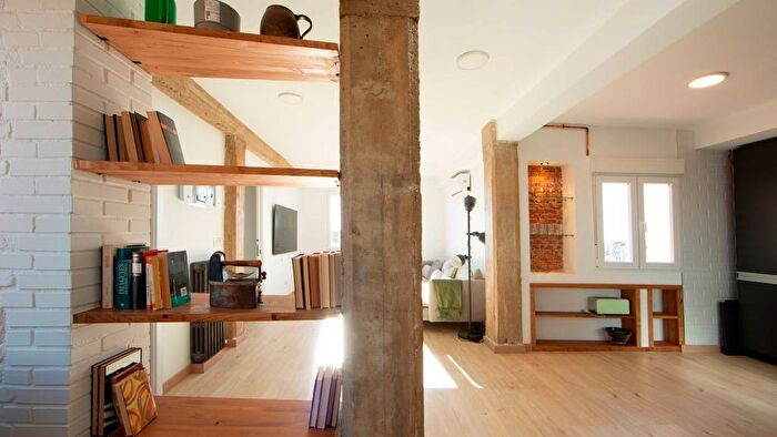 Casas en venta y pisos alquiler - 3