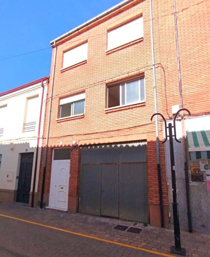 Santa María del Páramo, León: Piso en venta de 2 habitaciones