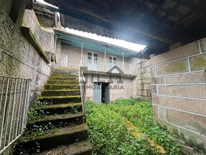 Casa en venta de 3 habitaciones, Amoeiro, Ourense