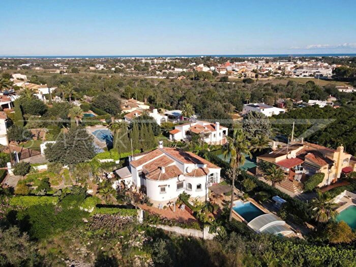 Casa en venta de 5 habitaciones en Comunitat Valenciana, Alicante